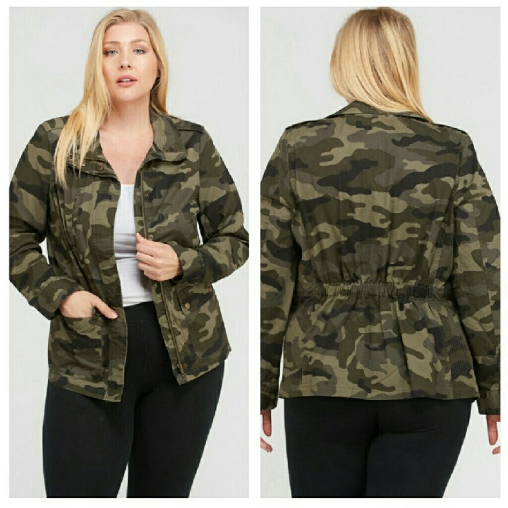 1 left💜Plus Size Camouflage Jacket